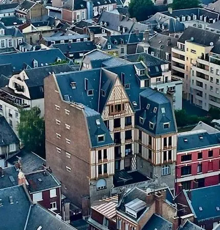 L'entre-deux I Coeur De Ville, Cathedrale