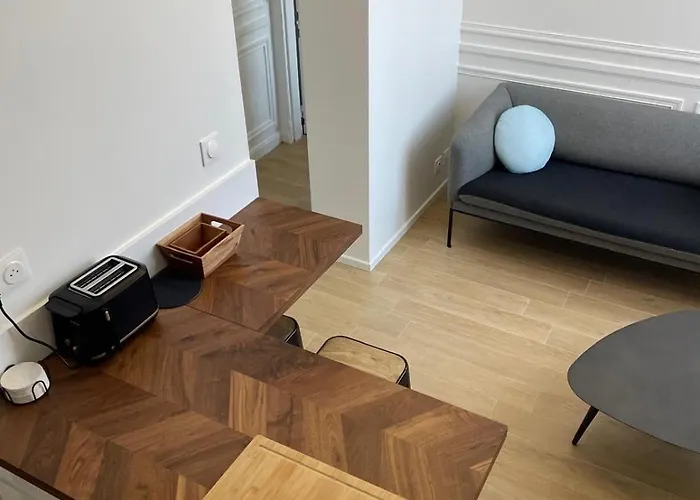 L'entre-deux I Coeur De Ville, Cathedrale